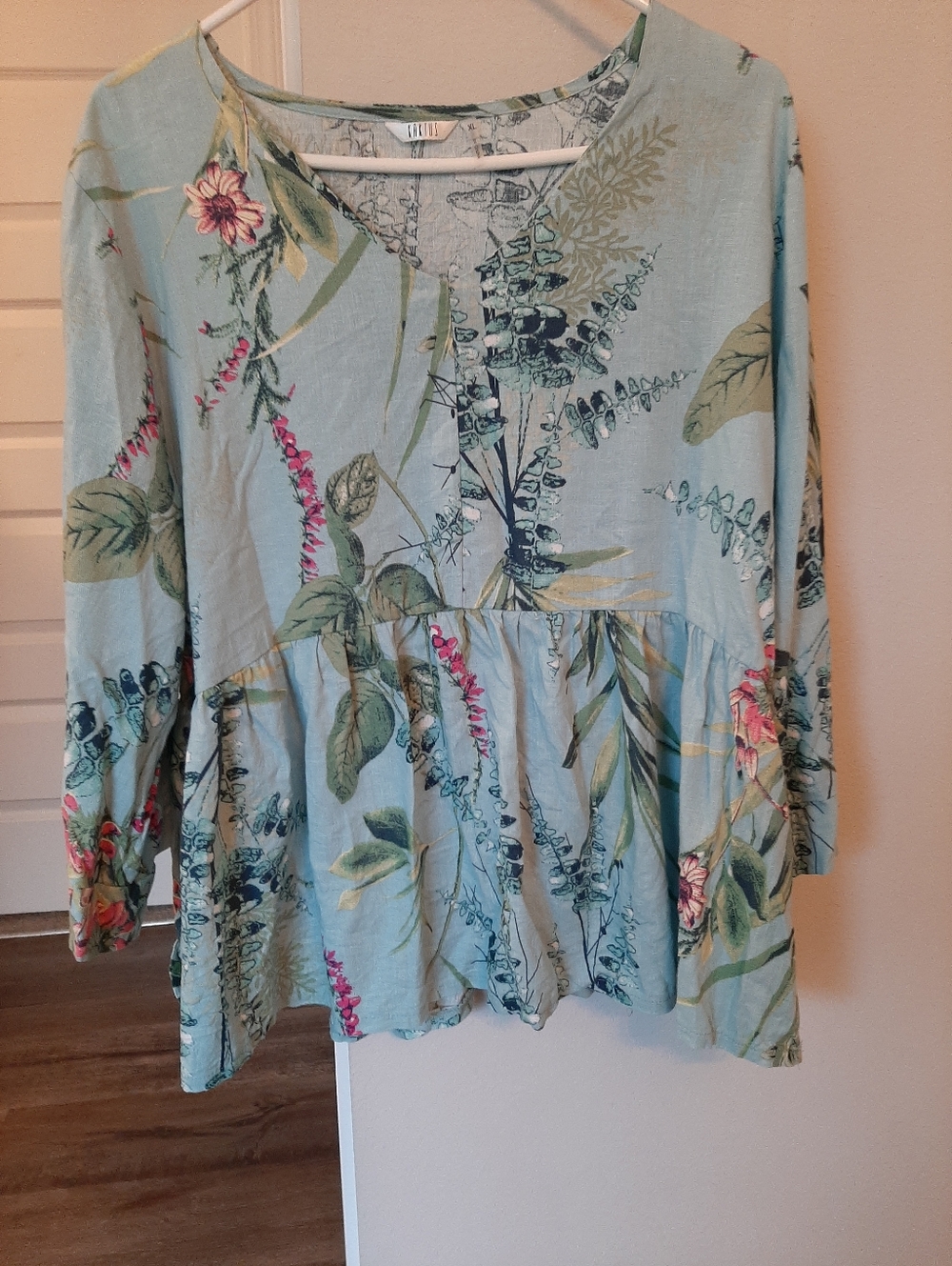 Kaktus Linen Light Blue Ruffle Bottom Loose Top Size Xl